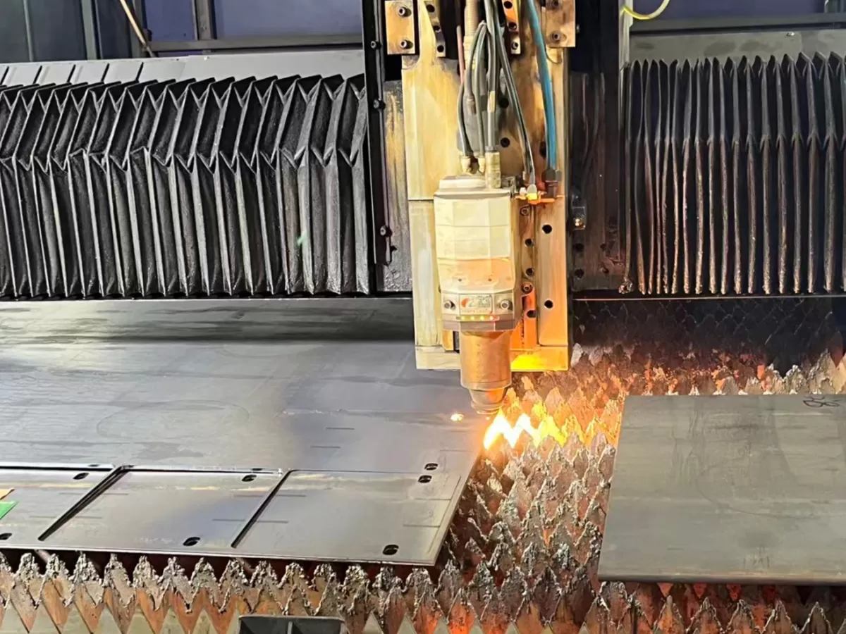 stainless steel fabrication precision cutting