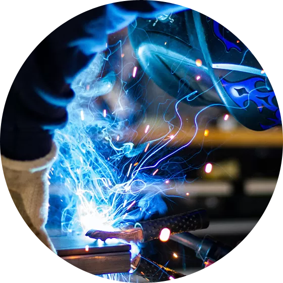 The Difference Between Metal Fabrication and Manufacturing
